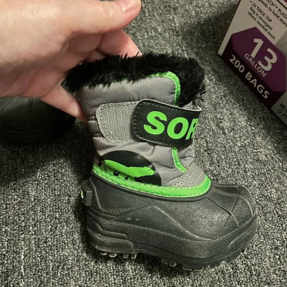Sorel Brand Kid's Snow Commander Winter Boots Size 5 Lime/ Black Charcoal